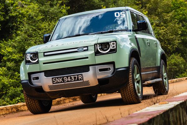 The best colour for a Defender is Grasmere Green with mud