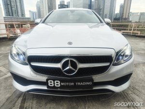 Mercedes-Benz E-Class E200 Coupe thumbnail