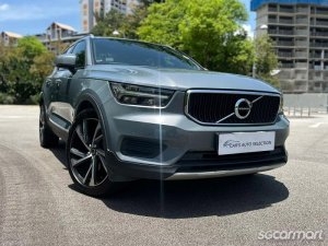 Volvo XC40 T4 Momentum thumbnail