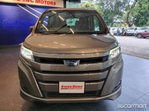 Toyota Noah Hybrid 1.8A X thumbnail