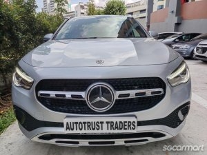 Mercedes-Benz GLA-Class GLA180 Progressive thumbnail