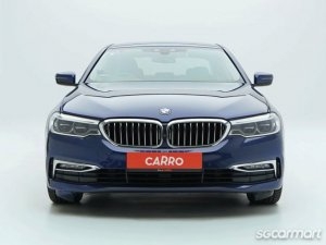 BMW 5 Series 520i Luxury thumbnail