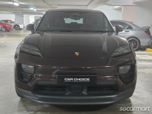 Porsche Macan 4 Electric thumbnail