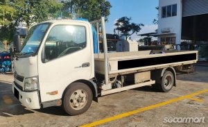Hino XZU710R thumbnail