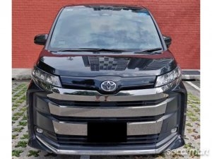 Toyota Noah Hybrid 1.8A Elegance thumbnail