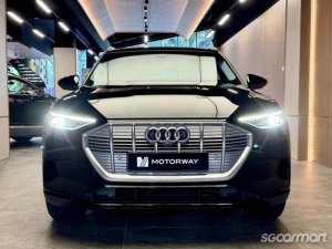 Audi e-tron Sportback Electric 50 Quattro Advanced thumbnail