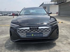 Audi Q8 e-tron Electric 50 Quattro Advanced thumbnail