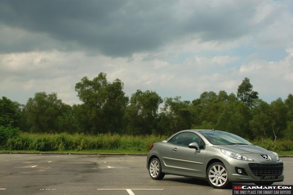 Peugeot 207CC Review - Drive