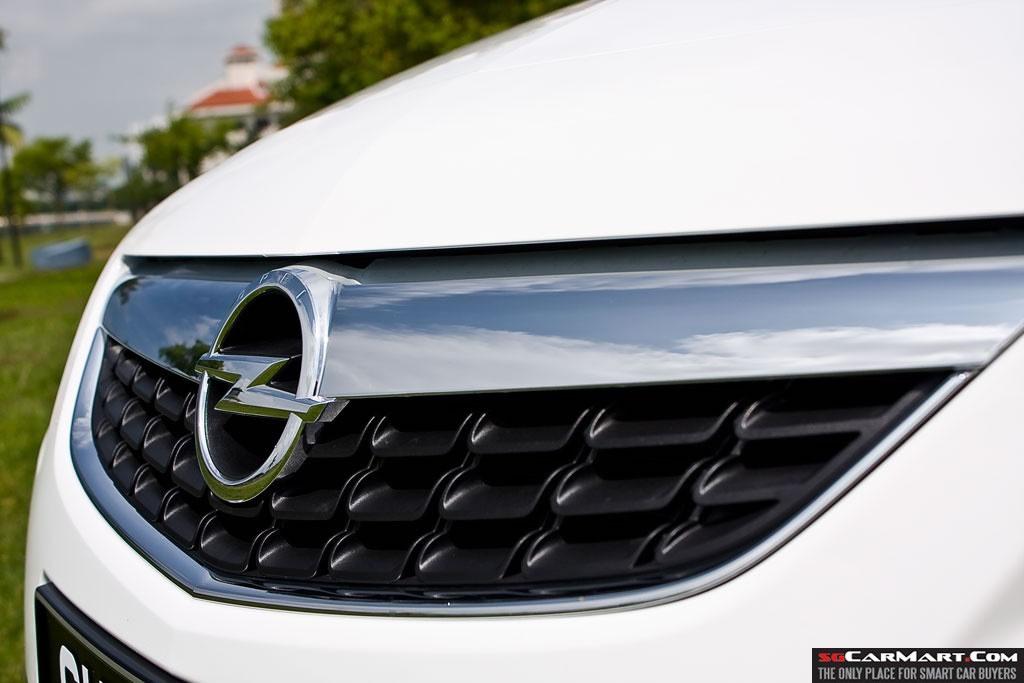 Opel Astra 1.4 Turbo (A) Review - Sgcarmart