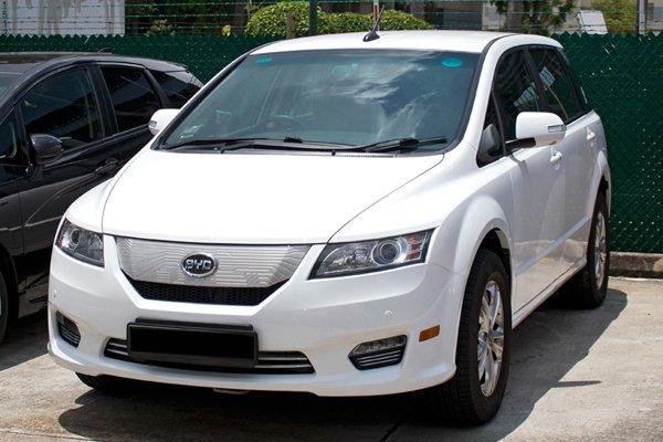 BYD e6 Electric 2019 image